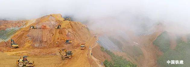 2018(第二十屆)中國(guó)國(guó)際礦業(yè)大會(huì)贊助商--中鐵十九局集團(tuán)礦業(yè)投資rdquo;